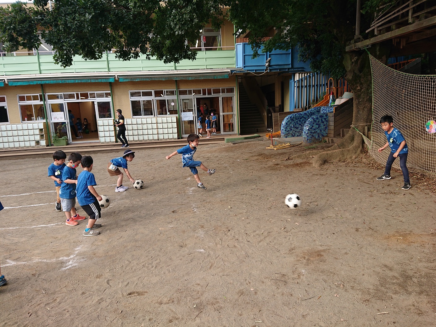 サッカー